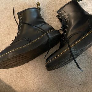 Dr Martens black boots, worn a handful of times, in good condition.